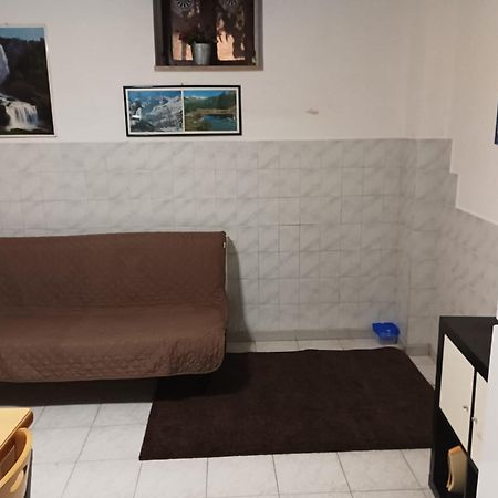 Casa Gentile Apartment โจวีนัซโซ ภายนอก รูปภาพ