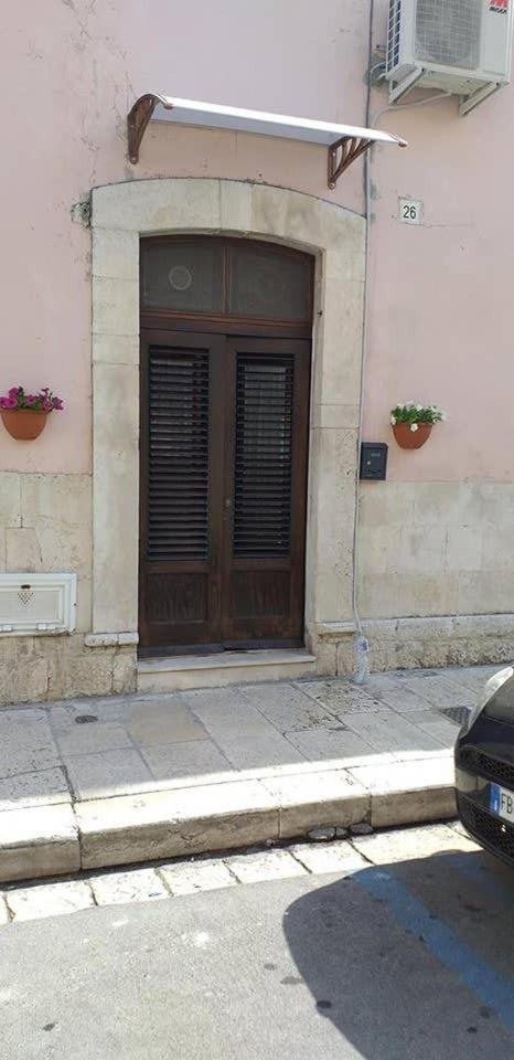 Casa Gentile Apartment โจวีนัซโซ ภายนอก รูปภาพ